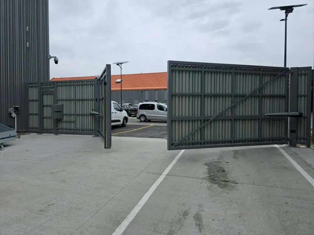 loire-automatismes-services-motorisation-portail